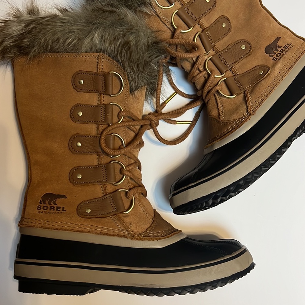 Sorel Joan Of Arctic Suede Faux Fur Insulated Warm Winter Snow Boots